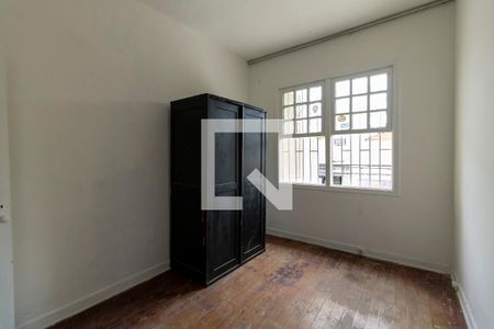 Casa à venda com 220m², 3 quartos e 2 vagas Casa à venda com 220m², 3 quartos e 2 vagasQuarto 1