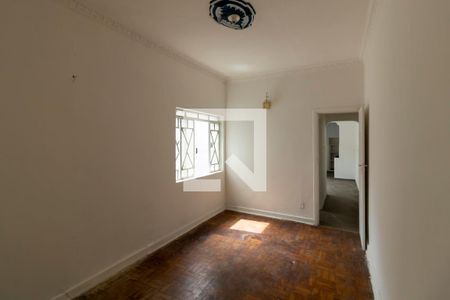 Casa à venda com 220m², 3 quartos e 2 vagas Casa à venda com 220m², 3 quartos e 2 vagasSala