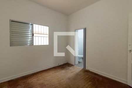 Casa à venda com 220m², 3 quartos e 2 vagas Casa à venda com 220m², 3 quartos e 2 vagasSuíte