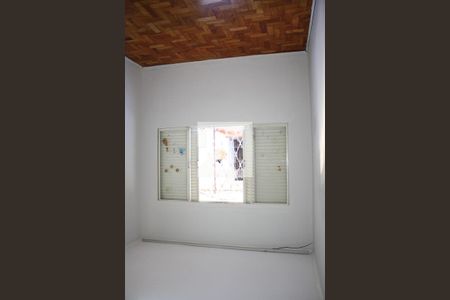 Casa à venda com 120m², 2 quartos e 4 vagasQuarto 2