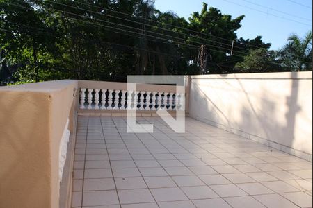 Casa à venda com 120m², 2 quartos e 4 vagasQuintal frente