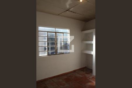 Casa à venda com 120m², 2 quartos e 4 vagasQuarto de Serviço