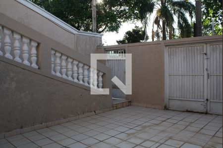 Casa à venda com 120m², 2 quartos e 4 vagasGaragem descoberta