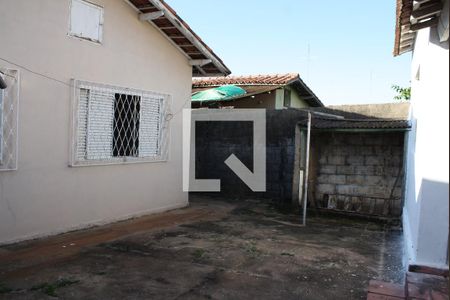 Casa à venda com 120m², 2 quartos e 4 vagasQuintal