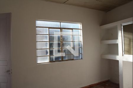 Casa à venda com 120m², 2 quartos e 4 vagasQuarto de Serviço