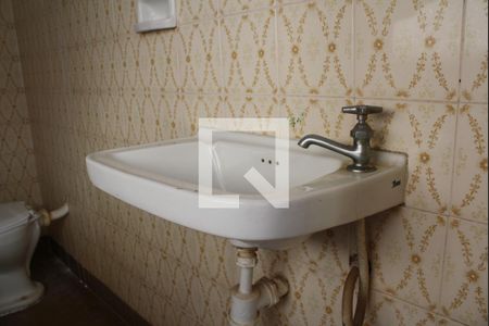 Casa à venda com 120m², 2 quartos e 4 vagasBanheiro de serviço