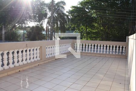 Casa à venda com 120m², 2 quartos e 4 vagasQuintal frente