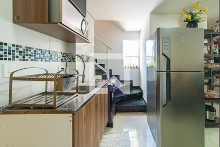 Apartamento à venda com 110m², 2 quartos e 2 vagas Apartamento à venda com 110m², 2 quartos e 2 vagasCozinha