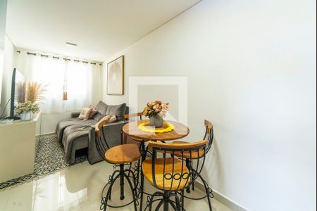 Sala de apartamento à venda com 2 quartos, 110m² em Vila Dora, Santo André