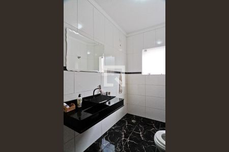 Lavabo de casa à venda com 3 quartos, 225m² em Vila Palmeiras, São Paulo