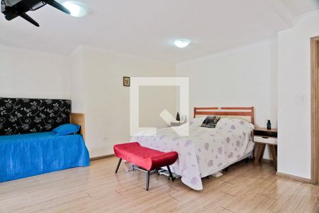 Casa à venda com 225m², 3 quartos e 5 vagasSuíte