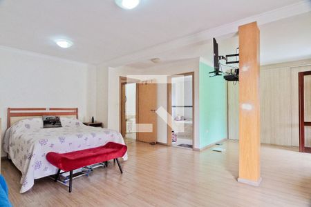 Casa à venda com 225m², 3 quartos e 5 vagasSuíte