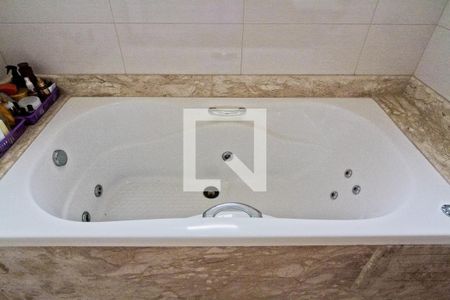 Casa à venda com 225m², 3 quartos e 5 vagasBanheiro da Suíte