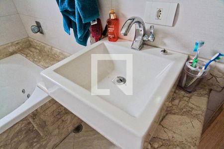 Casa à venda com 225m², 3 quartos e 5 vagasBanheiro da Suíte