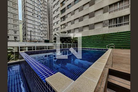 Apartamento para alugar com 300m², 4 quartos e 2 vagasÁrea comum - Piscina