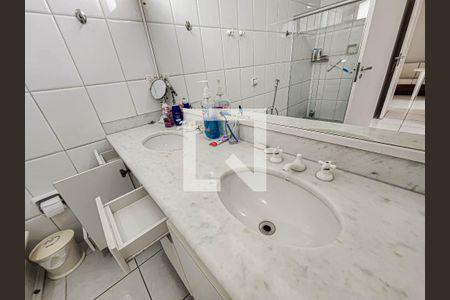 Apartamento para alugar com 300m², 4 quartos e 2 vagasBanheiro