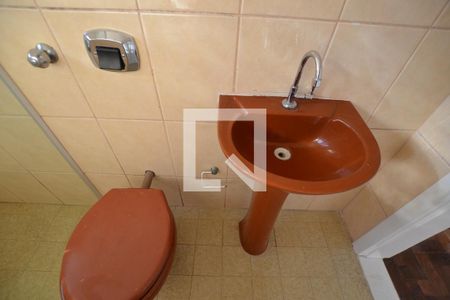 Banheiro de apartamento para alugar com 1 quarto, 49m² em Partenon, Porto Alegre
