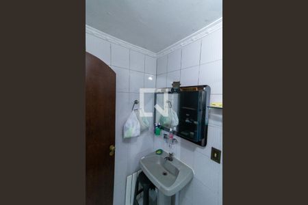 Casa à venda com 330m², 2 quartos e 4 vagas Casa à venda com 330m², 2 quartos e 4 vagasBanheiro da Suíte 2