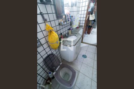 Casa à venda com 330m², 2 quartos e 4 vagas Casa à venda com 330m², 2 quartos e 4 vagasLavabo