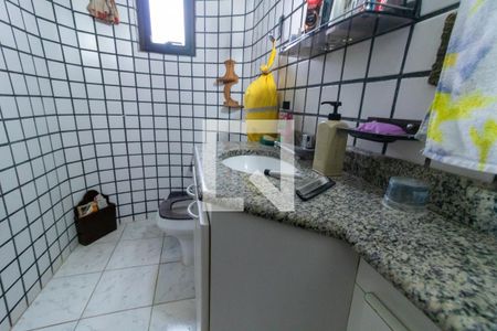 Casa à venda com 330m², 2 quartos e 4 vagas Casa à venda com 330m², 2 quartos e 4 vagasLavabo