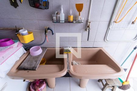 Casa à venda com 330m², 2 quartos e 4 vagas Casa à venda com 330m², 2 quartos e 4 vagasÁrea de Serviço