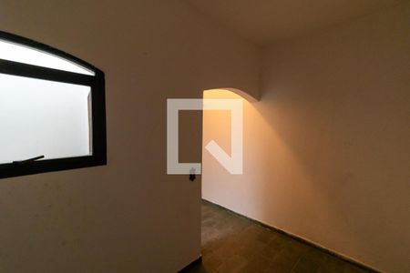 Casa à venda com 330m², 2 quartos e 4 vagas Casa à venda com 330m², 2 quartos e 4 vagasQuarto de Serviço