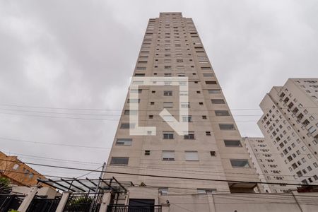 Apartamento para alugar com 60m², 2 quartos e 1 vaga Apartamento para alugar com 60m², 2 quartos e 1 vagaFachada