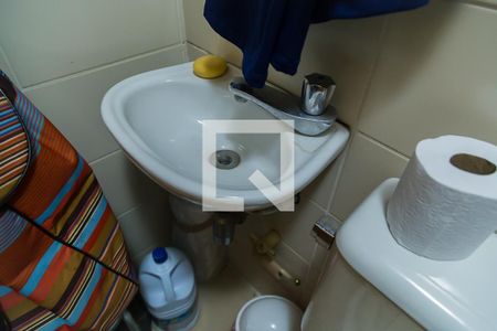 Apartamento à venda com 175m², 4 quartos e 3 vagasBanheiro do Quarto de Serviço - Detalhe