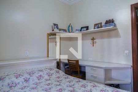 Apartamento à venda com 175m², 4 quartos e 3 vagasQuarto 2