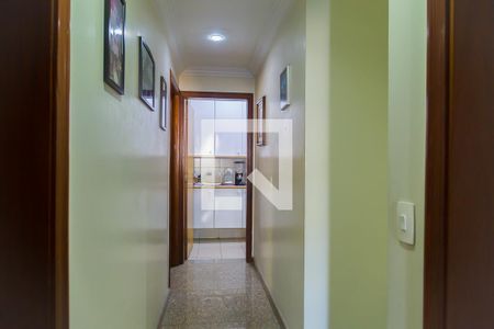 Apartamento à venda com 175m², 4 quartos e 3 vagasCorredor