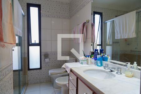 Apartamento à venda com 175m², 4 quartos e 3 vagasBanheiro da Suíte 4