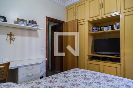 Apartamento à venda com 175m², 4 quartos e 3 vagasQuarto 2