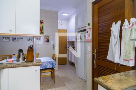 Apartamento à venda com 175m², 4 quartos e 3 vagasCozinha