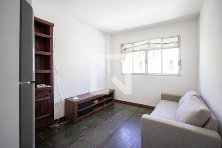 Sala de apartamento para alugar com 2 quartos, 56m² em Porto da Pedra, São Gonçalo
