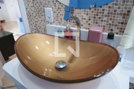 Banheiro de apartamento à venda com 1 quarto, 46m² em Jaguaribe, Osasco