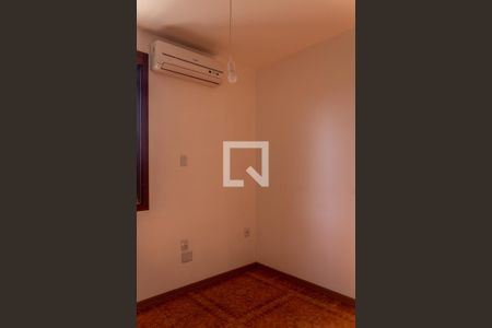Suíte 1 de casa de condomínio à venda com 2 quartos, 223m² em Cristal, Porto Alegre