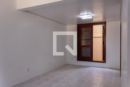 Sala de casa de condomínio à venda com 2 quartos, 223m² em Cristal, Porto Alegre