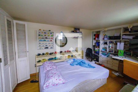 Apartamento à venda com 255m², 4 quartos e 2 vagasQuarto Cobertura