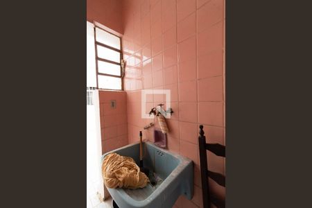 Casa à venda com 109m², 3 quartos e 1 vagaÁrea de Serviço 2