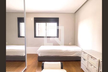 Apartamento à venda com 290m², 4 quartos e 3 vagas