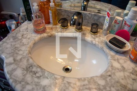 Casa à venda com 211m², 3 quartos e 2 vagasBanheiro 2