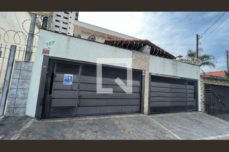 Casa à venda com 211m², 3 quartos e 2 vagasFachada