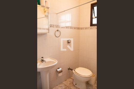 Casa à venda com 211m², 3 quartos e 2 vagasQuarto e Banheiro de Serviço