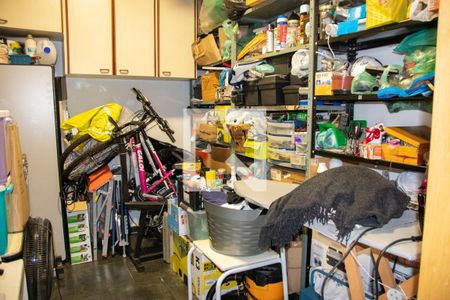 Casa à venda com 211m², 3 quartos e 2 vagasQuarto e Banheiro de Serviço