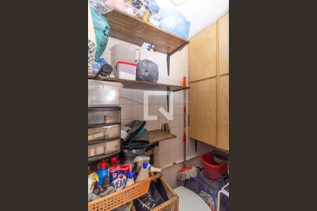 Apartamento à venda com 78m², 2 quartos e 1 vaga Apartamento à venda com 78m², 2 quartos e 1 vagaDespensa