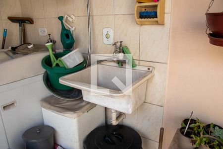 Casa à venda com 180m², 3 quartos e 2 vagasÁrea de Serviço