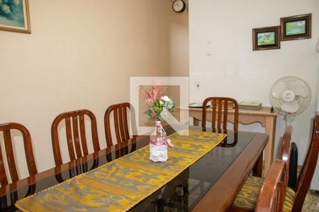 Casa à venda com 180m², 3 quartos e 2 vagasCopa