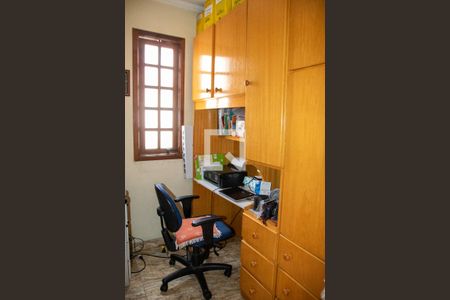 Casa à venda com 180m², 3 quartos e 2 vagasEscritório