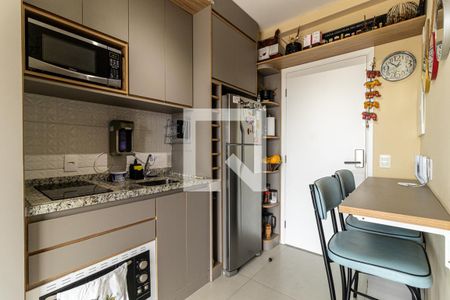 Cozinha de kitnet/studio à venda com 1 quarto, 22m² em República, São Paulo