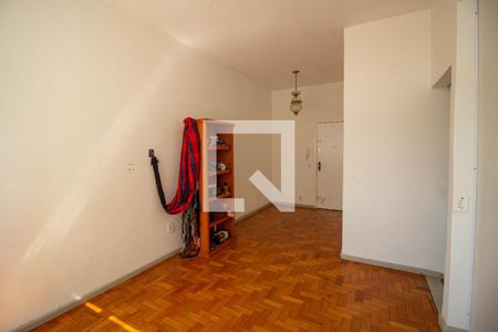 Apartamento à venda com 68m², 2 quartos e 1 vagaSala